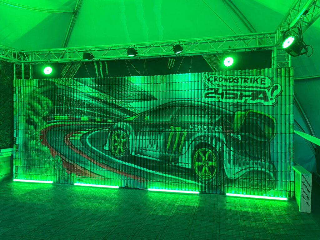 proyecto mural latas monster energy en spa galeria proyecto mural latas monster energy en spa galeria